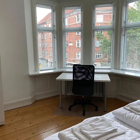Holmbladsgade 2nd Floor Apartment Copenhagen
