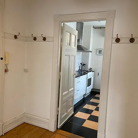 Holmbladsgade 2nd Floor